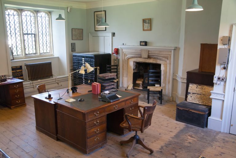 Comment réussir la décoration d'un bureau de style anglais